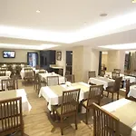 Hotel Grand Laleli 3*