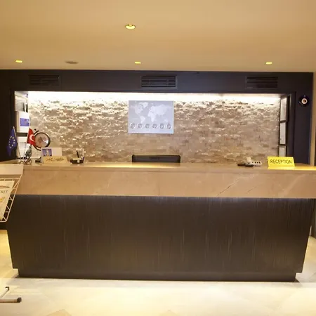 ホテル Grand Laleli 3*
